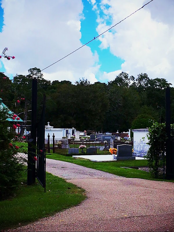 Mandeville Cemetery grounds