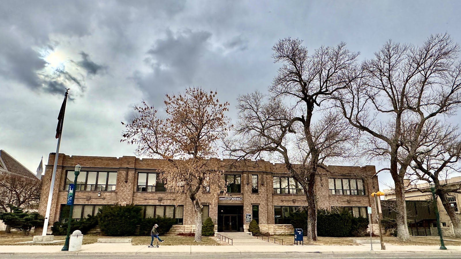 Manti City Hall headstone and grounds