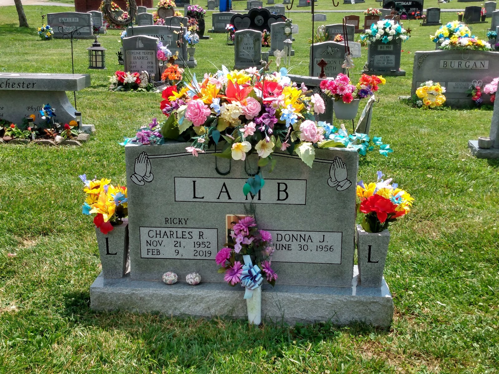 Maple Grove Cemetery cemetery grounds and headstones