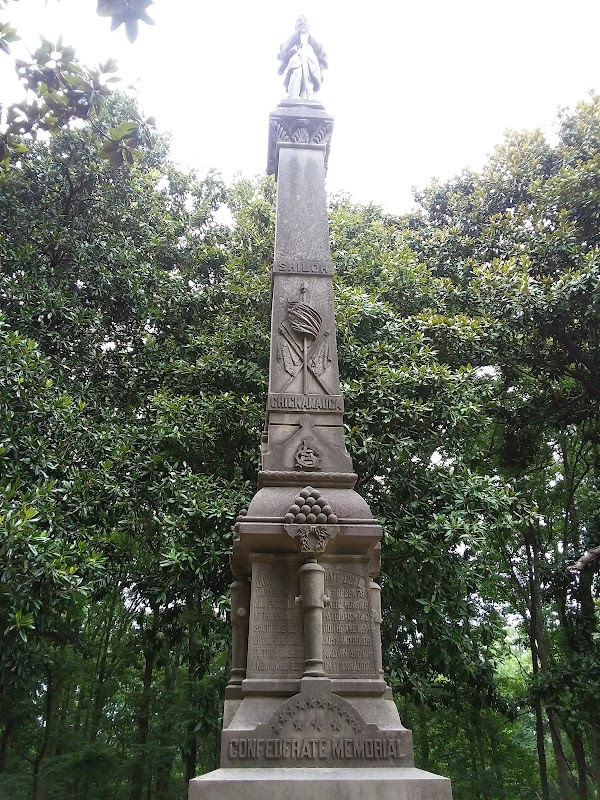 Maple Hill Cemetery grounds