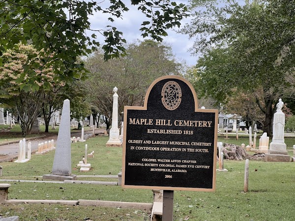 Maple Hill Cemetery grounds