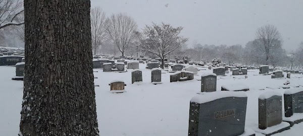 Maple Hill Cemetery grounds