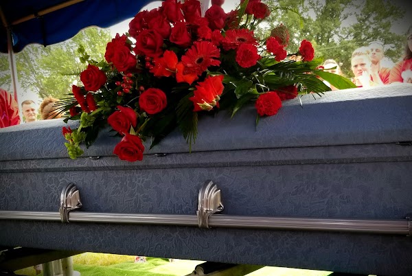 Maple Hill Cemetery grounds