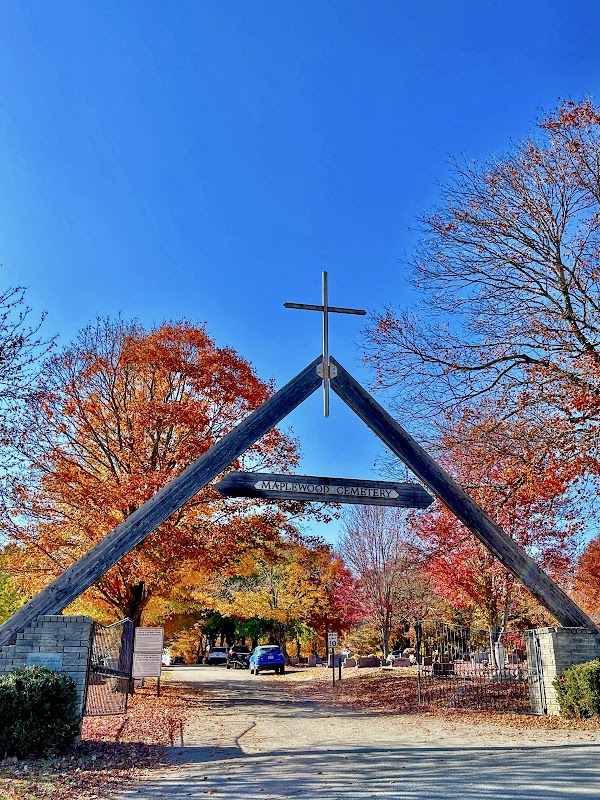 Maplewood Cemetery grounds