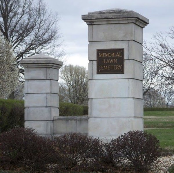 Maplewood Memorial Lawn Cemetery grounds