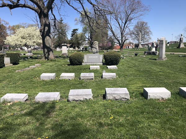 Marion Cemetery grounds