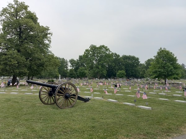 Marion Cemetery grounds