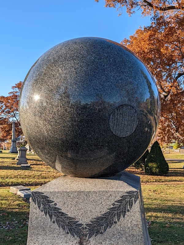 Marion Cemetery grounds