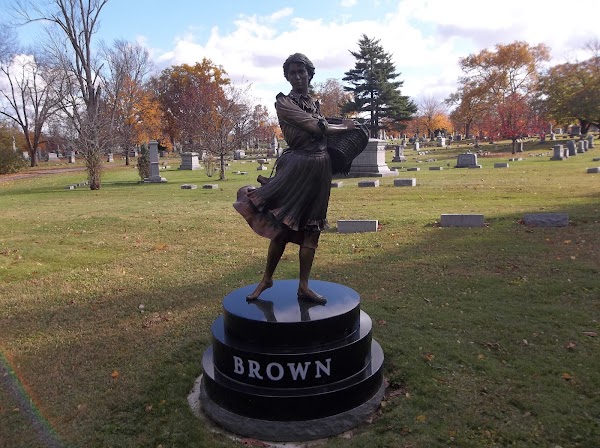 Marion Cemetery grounds