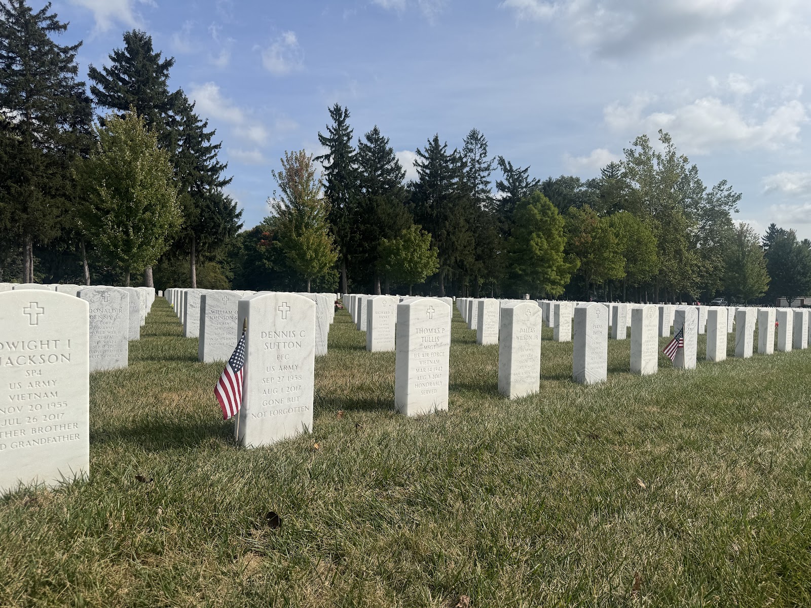 Marion National Cemetery headstone and grounds