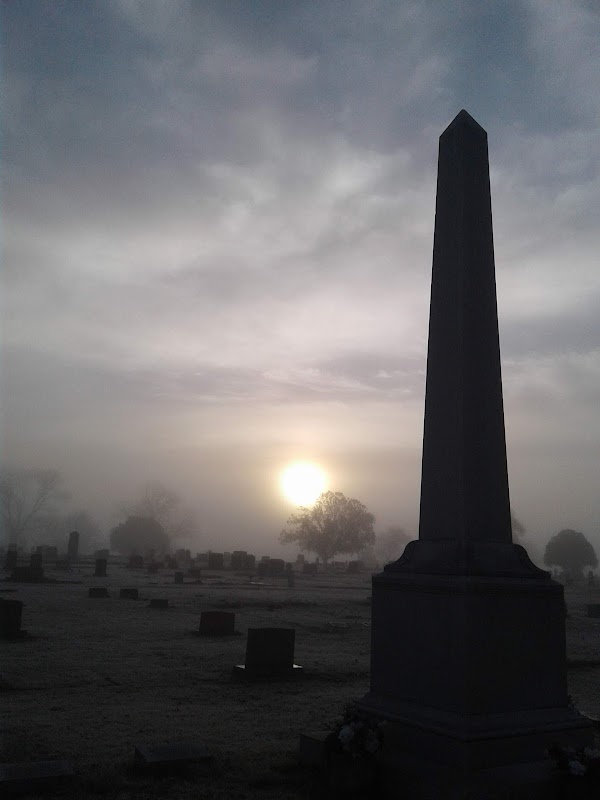 Marlow Cemetery grounds