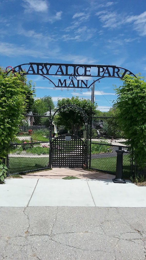 Mary Alice Park grounds