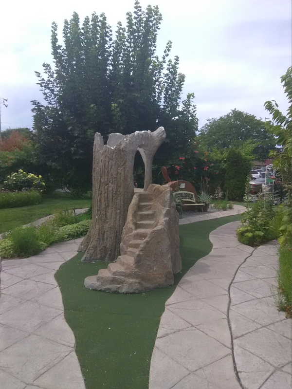 Mary Alice Park grounds