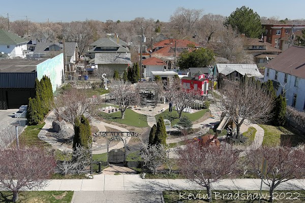 Mary Alice Park grounds