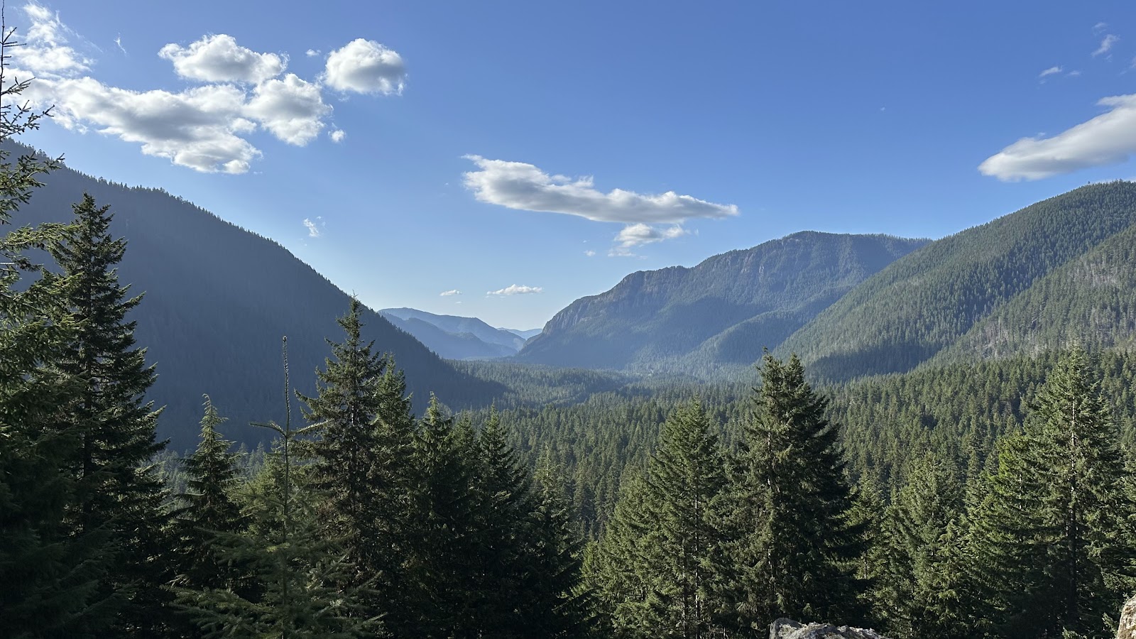 Mather Memorial Parkway Monument cemetery grounds and headstones
