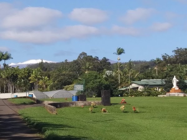 Mauna Kea Memorial Park grounds