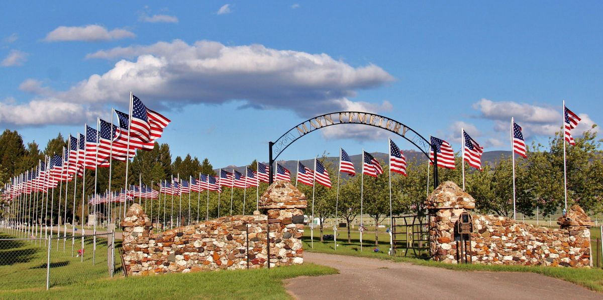 Mayn Cemetery cemetery grounds and headstones