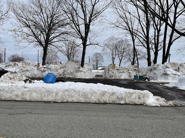 Maywood Memorial Park grounds