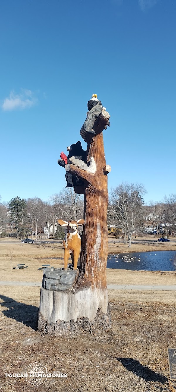 Memorial Boulevard Park grounds