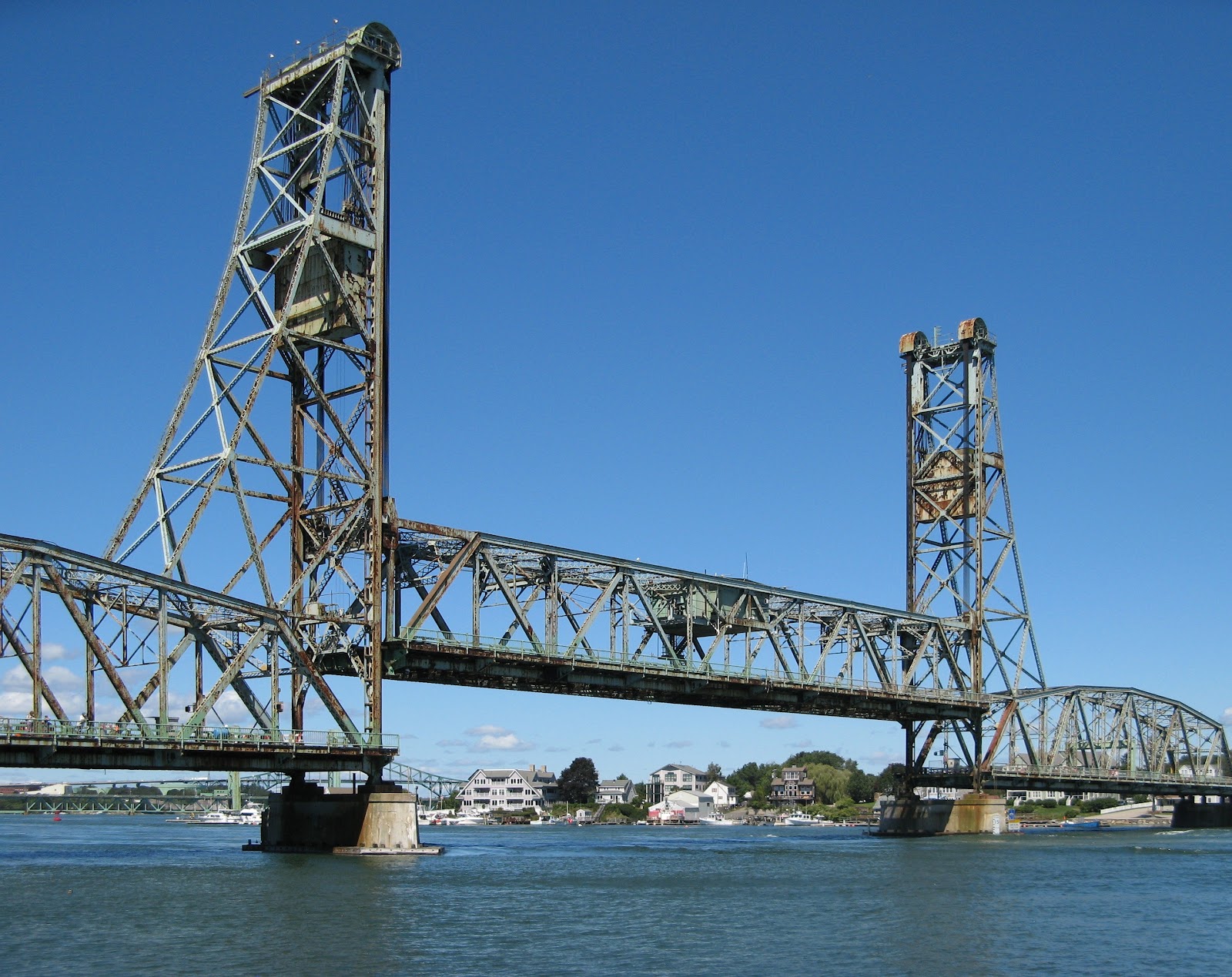 Memorial Bridge cemetery grounds and headstones