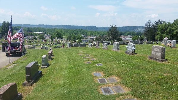 Memorial Burial Park grounds