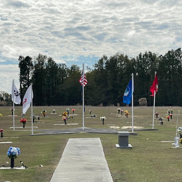 Memorial Gardens of Columbia grounds