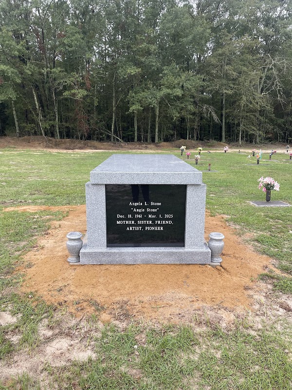 Memorial Gardens of Columbia grounds