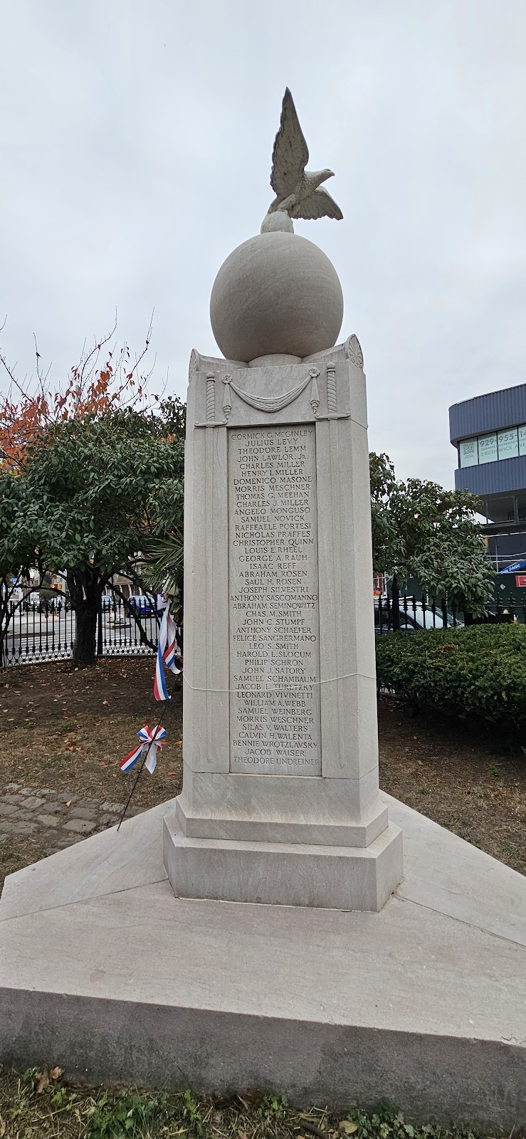 Memorial Gore headstone and grounds