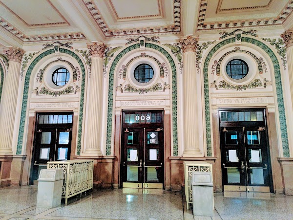 Memorial Hall grounds