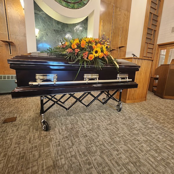 Memorial Holladay-Cottonwood Mortuary grounds