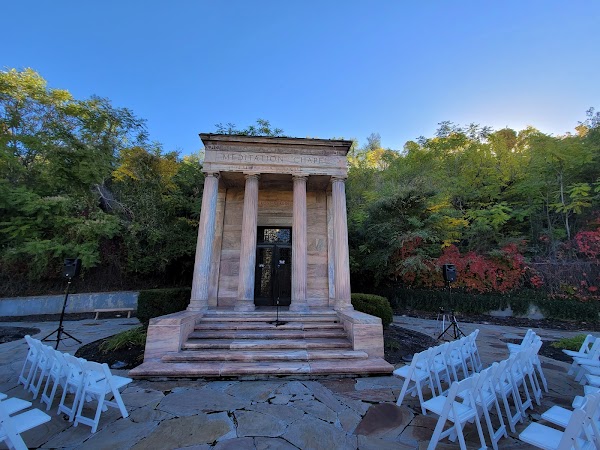 Memorial House grounds
