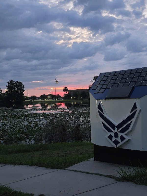 Memorial Lake Park grounds
