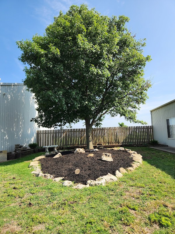 Memorial Lawn Cemetery grounds
