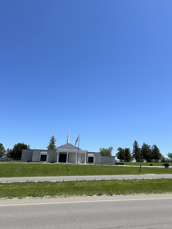 Memorial Lawn Cemetery grounds