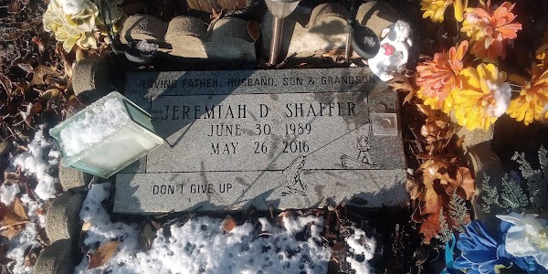 Memorial Park Cemetery grounds