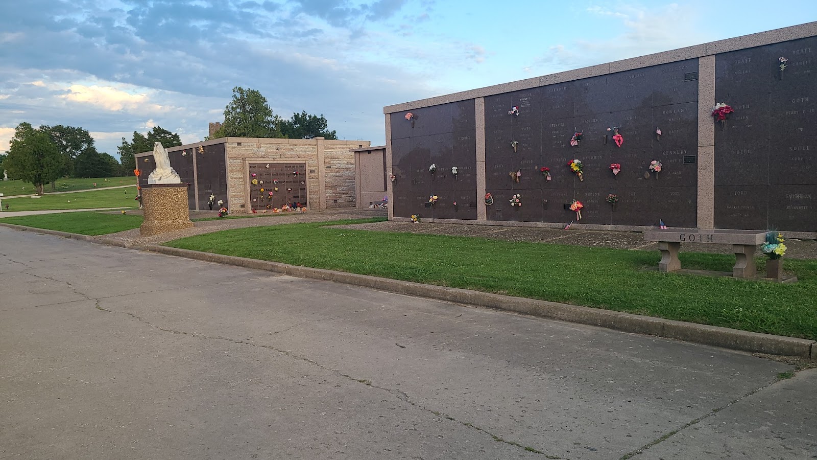 Memorial Park Cemetery