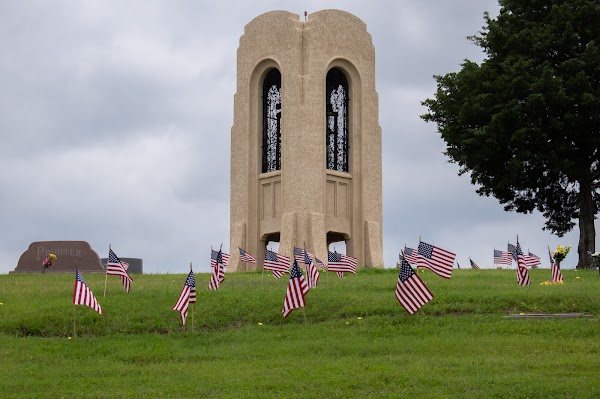 Memorial Park Cemetery grounds