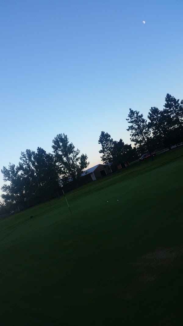 Memorial Park Country Club grounds