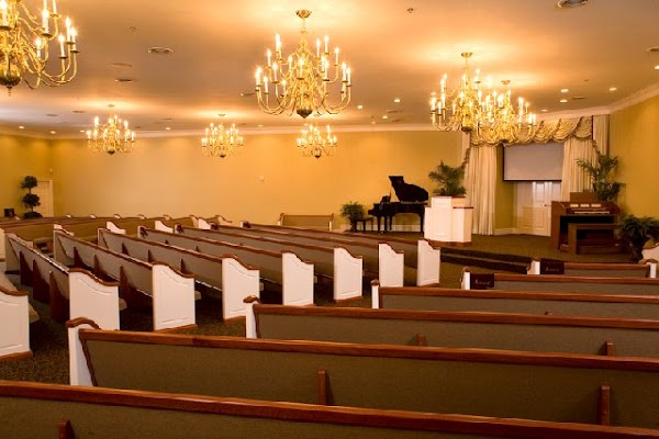 Memorial Park Funeral Homes & Cemeteries North - Riverside Chapel grounds
