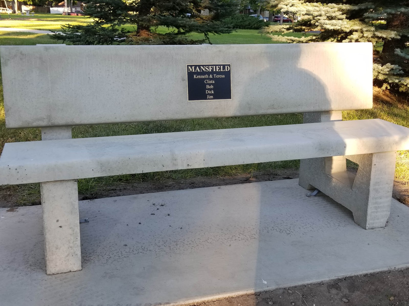 Memorial Park | Great Falls cemetery grounds and headstones