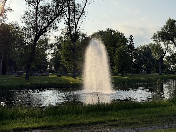 Memorial Park North Cemetery grounds