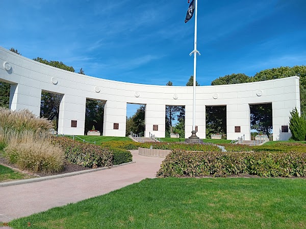 Memorial Park Rose Garden grounds