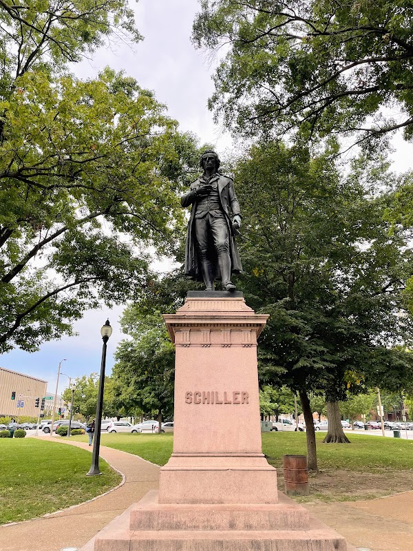 Memorial Plaza grounds