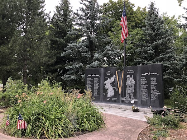 Memorial Rose Garden grounds