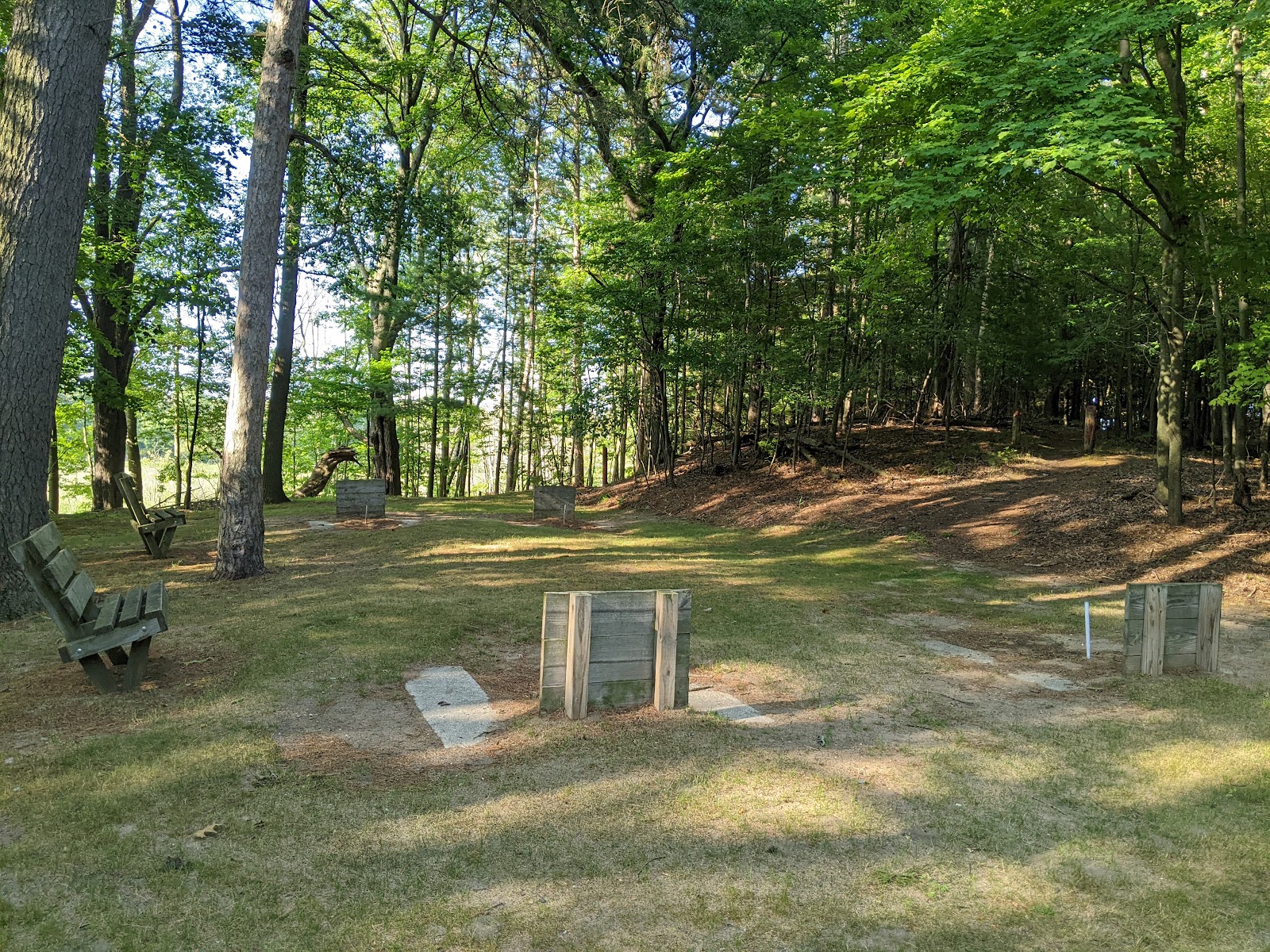 Memorial Tree Park cemetery grounds and headstones
