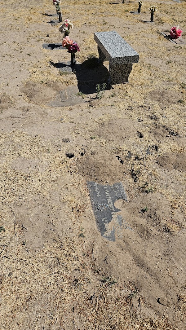 Memory Gardens of the Valley grounds