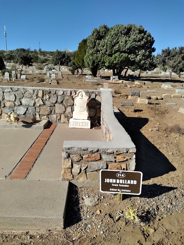 Memory Lane Cemetery grounds