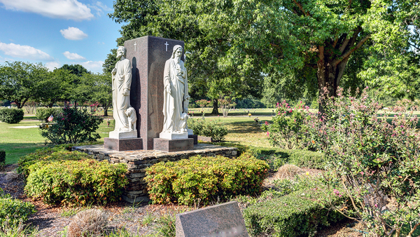Memphis Memory Gardens grounds
