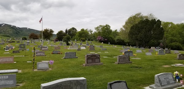 Mendon City Cemetery grounds