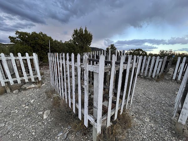Mercur Cemetery grounds